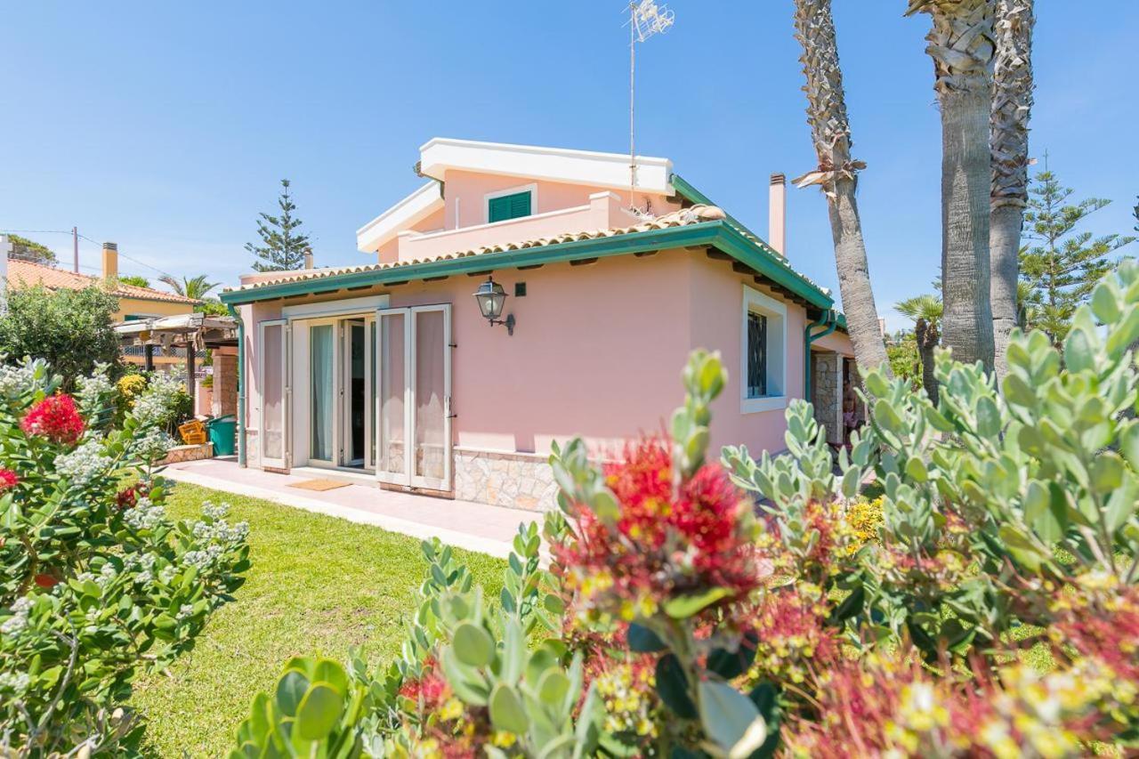 Fronte Spiaggia Zoe Vila Augusta Exterior foto