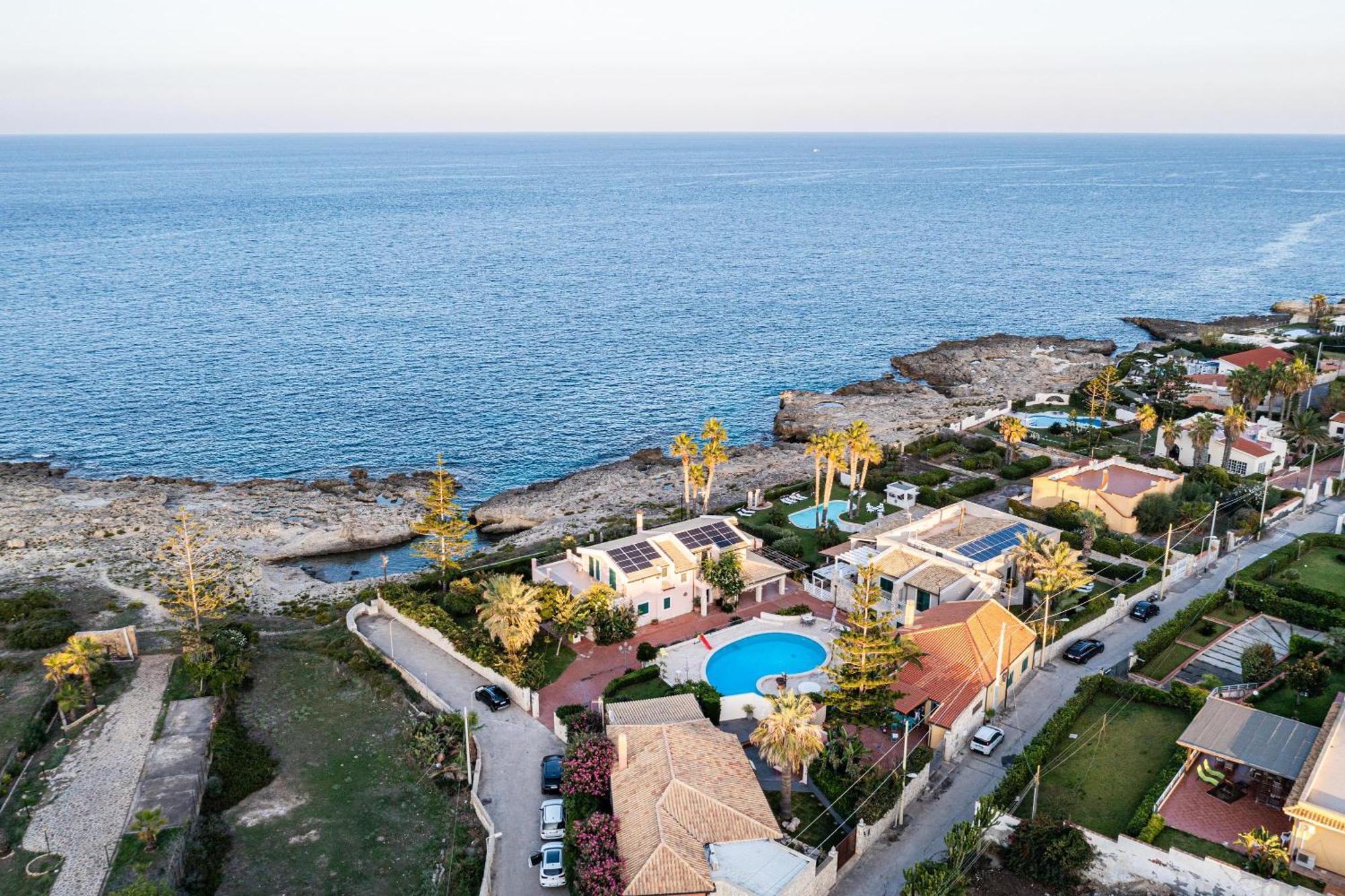 Fronte Spiaggia Zoe Vila Augusta Exterior foto
