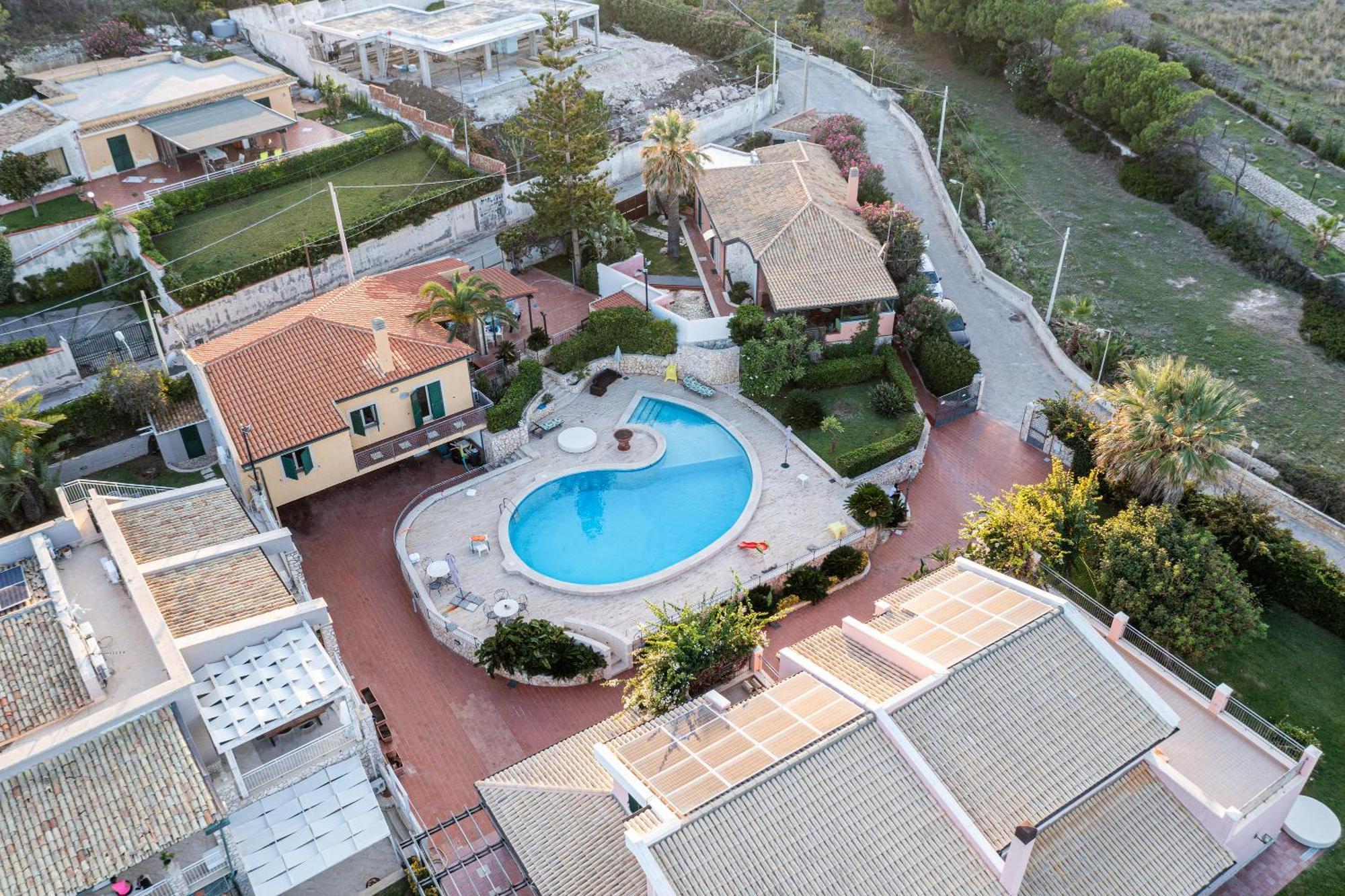 Fronte Spiaggia Zoe Vila Augusta Exterior foto